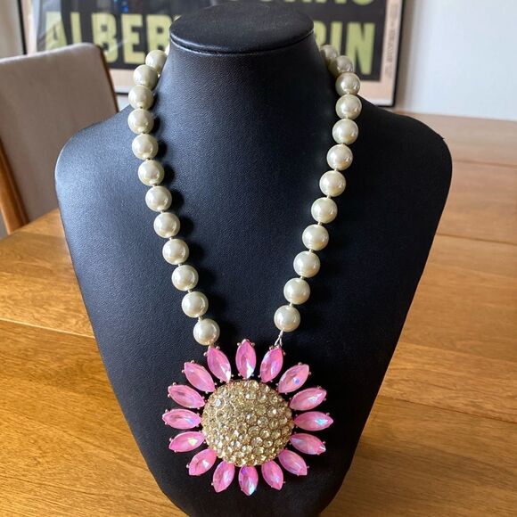 Betsey Johnson BEE MINE necklace - Picture 1 of 6